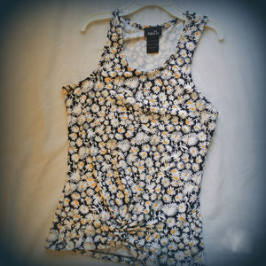 Rue21 Black Floral Daisy Twist-Front Tank Top